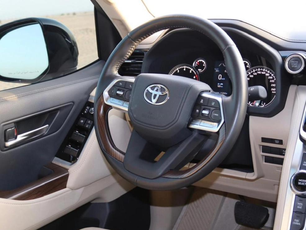 Picture Toyota Land Cruiser Twin Turbo 2023-2024 