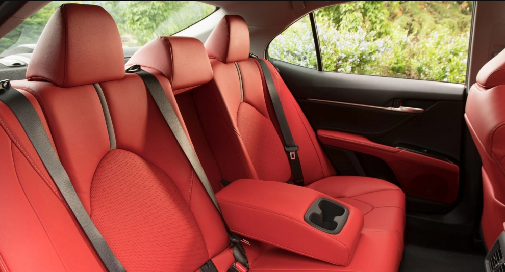 Picture Toyota Camry 2020 